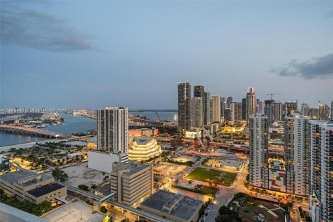 Купить кондоминиум в Майами, Флорида 54.63м2, № 2090730 - фото 7