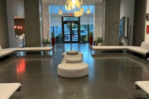 Купить кондоминиум в Майами, Флорида 54.63м2, № 2090730 - фото 21