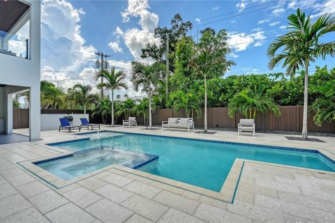 Villa ou maison à vendre à Sarasota, Floride: 4 chambres, 341.32 m2 № 2341789 - photo 12