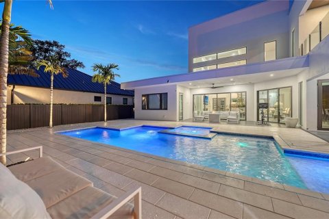Villa ou maison à vendre à Sarasota, Floride: 4 chambres, 341.32 m2 № 2341789 - photo 16