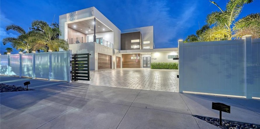 Villa ou maison à Sarasota, Floride 4 chambres, 341.32 m2 № 2341789