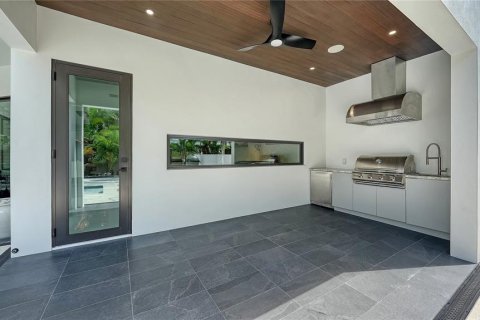 Villa ou maison à vendre à Sarasota, Floride: 4 chambres, 341.32 m2 № 2341789 - photo 11