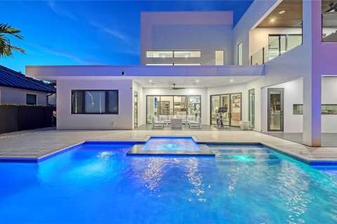 Villa ou maison à vendre à Sarasota, Floride: 4 chambres, 341.32 m2 № 2341789 - photo 15