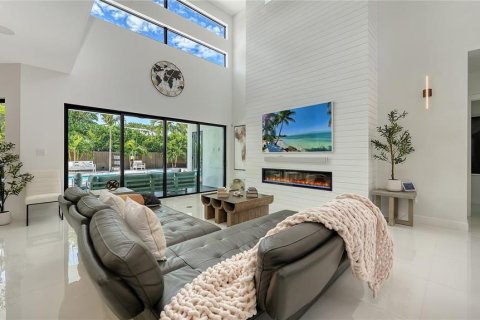 Villa ou maison à vendre à Sarasota, Floride: 4 chambres, 341.32 m2 № 2341789 - photo 9