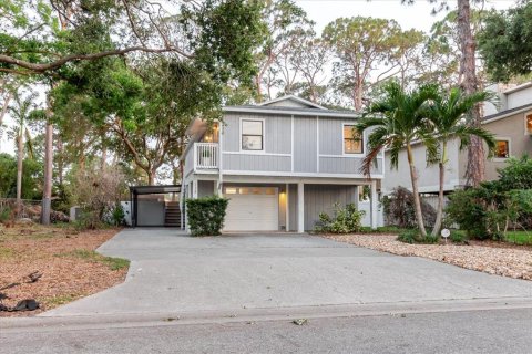 Casa en venta en Saint Petersburg, Florida, 3 dormitorios, 192.87 m2 № 1681037 - foto 1