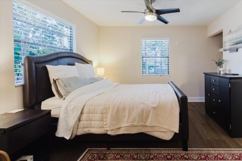 Casa en venta en Saint Petersburg, Florida, 3 dormitorios, 192.87 m2 № 1681037 - foto 23