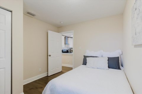 Casa en venta en Saint Petersburg, Florida, 3 dormitorios, 192.87 m2 № 1681037 - foto 16