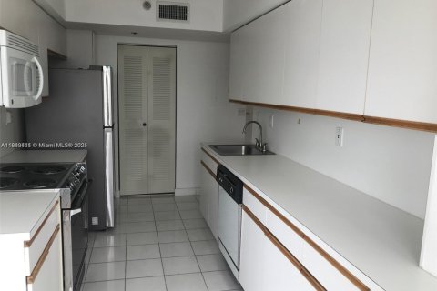 Copropriété à vendre à Aventura, Floride: 2 chambres, 126.44 m2 № 1830388 - photo 13