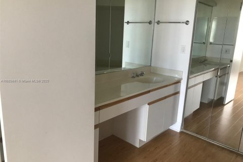 Copropriété à vendre à Aventura, Floride: 2 chambres, 126.44 m2 № 1830388 - photo 7