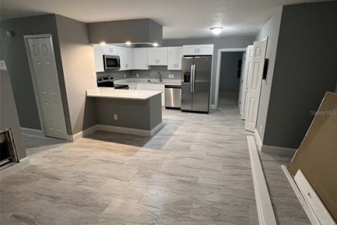 Villa ou maison à louer à Orlando, Floride: 3 chambres, 108.88 m2 № 2396839 - photo 5