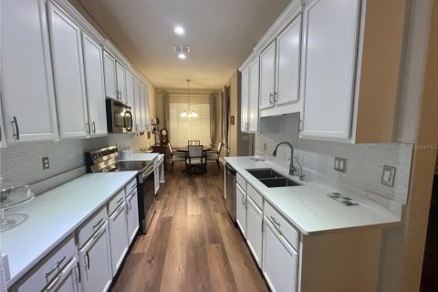 Villa ou maison à vendre à Kissimmee, Floride: 3 chambres, 170.75 m2 № 2221253 - photo 11