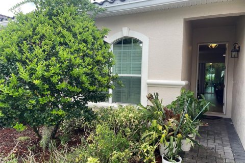 Villa ou maison à vendre à Kissimmee, Floride: 3 chambres, 170.75 m2 № 2221253 - photo 2