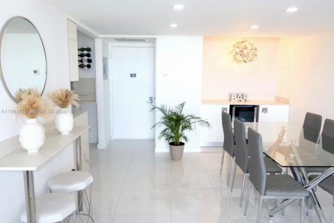 Купить кондоминиум в Авентура, Флорида 2 спальни, 105.72м2, № 2025413 - фото 4