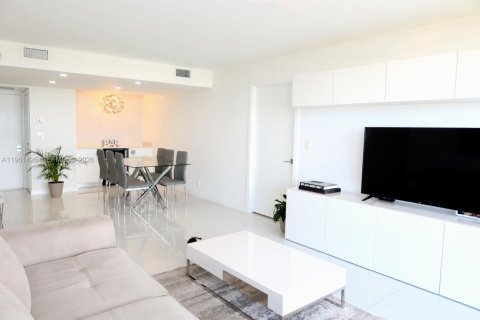 Купить кондоминиум в Авентура, Флорида 2 спальни, 105.72м2, № 2025413 - фото 9