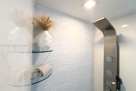 Купить кондоминиум в Авентура, Флорида 2 спальни, 105.72м2, № 2025413 - фото 25