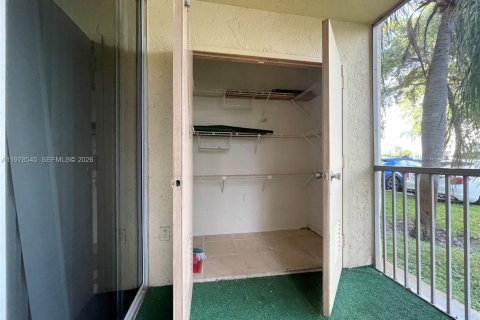 Condominio en alquiler en Doral, Florida, 1 dormitorio, 75.25 m2 № 2049783 - foto 6