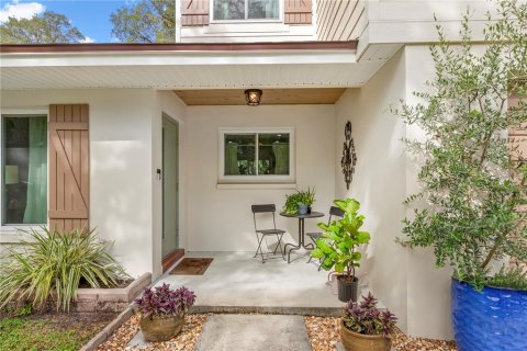 House in Palm Harbor, Florida 3 bedrooms, 184.6 sq.m. № 2400055 - photo 10