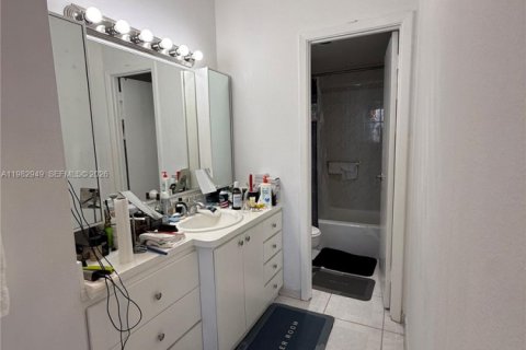 Снять в аренду квартиру в Санни-Айлс-Бич, Флорида 125.42м2, № 2048170 - фото 27