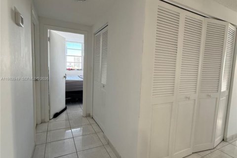 Снять в аренду квартиру в Санни-Айлс-Бич, Флорида 125.42м2, № 2048170 - фото 12