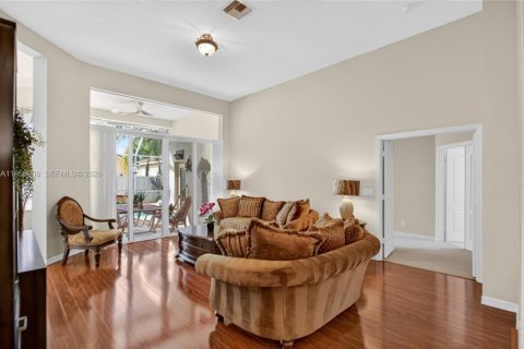 House in Pembroke Pines, Florida 5 bedrooms, 263.29 sq.m. № 2017470 - photo 21