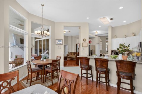 House in Pembroke Pines, Florida 5 bedrooms, 263.29 sq.m. № 2017470 - photo 26