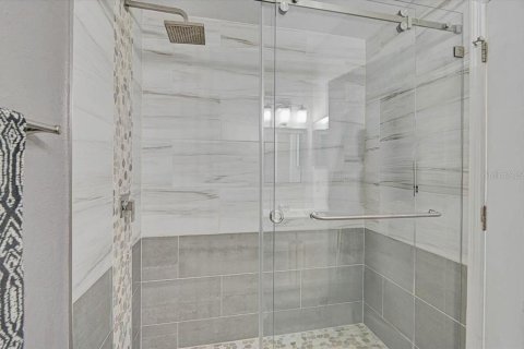 Condo in Sarasota, Florida, 1 bedroom  № 2218303 - photo 17