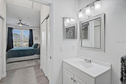 Condo in Sarasota, Florida, 1 bedroom  № 2218303 - photo 18