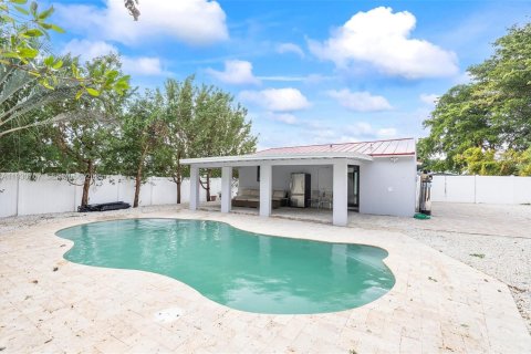 Снять в аренду виллу или дом в Холливуд, Флорида 2 спальни, 86.58м2, № 1990386 - фото 28