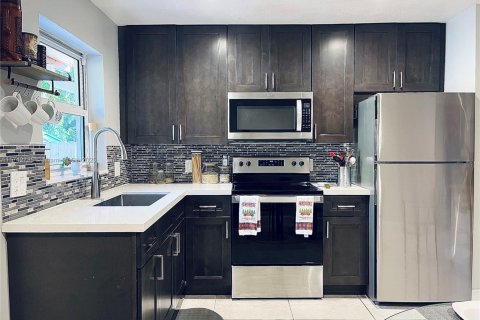 Immobilier commercial à vendre à Davie, Floride: 329.9 m2 № 2022497 - photo 13