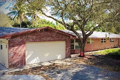Immobilier commercial à vendre à Davie, Floride: 329.9 m2 № 2022497 - photo 4