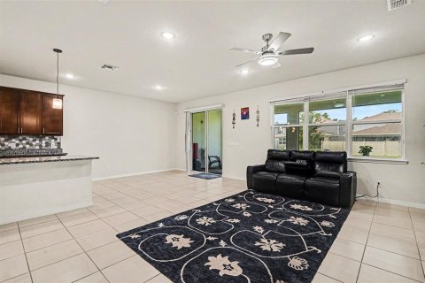 Villa ou maison à vendre à Sanford, Floride: 5 chambres, 265.89 m2 № 2147655 - photo 8