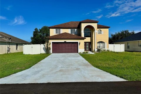 Villa ou maison à Kissimmee, Floride 4 chambres, 265.42 m2 № 2353255