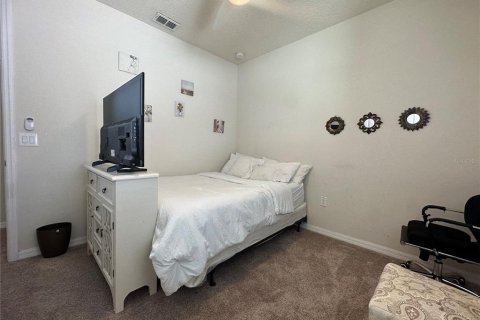 Casa en alquiler en Kissimmee, Florida, 3 dormitorios, 143.07 m2 № 2147492 - foto 18