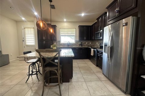 Casa en alquiler en Kissimmee, Florida, 3 dormitorios, 143.07 m2 № 2147492 - foto 13