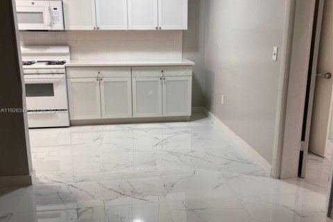 Купить кондоминиум в Майами, Флорида 1 спальня, 57.88м2, № 1988219 - фото 4