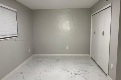 Купить кондоминиум в Майами, Флорида 1 спальня, 57.88м2, № 1988219 - фото 17