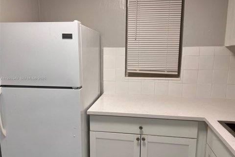 Купить кондоминиум в Майами, Флорида 1 спальня, 57.88м2, № 1988219 - фото 10