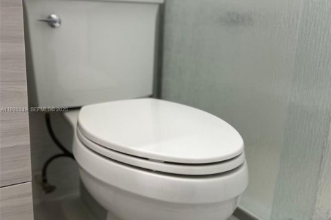 Купить кондоминиум в Майами, Флорида 1 спальня, 57.88м2, № 1988219 - фото 19