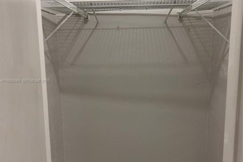 Купить кондоминиум в Майами, Флорида 1 спальня, 57.88м2, № 1988219 - фото 27