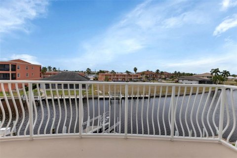Copropriété à vendre à Punta Gorda, Floride: 3 chambres, 280.19 m2 № 2407126 - photo 21