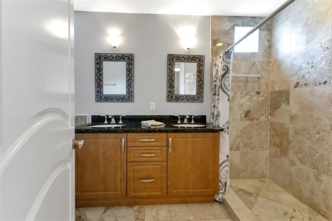 Copropriété à vendre à Punta Gorda, Floride: 3 chambres, 280.19 m2 № 2407126 - photo 7
