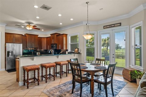 Casa en venta en Kissimmee, Florida, 5 dormitorios, 461.17 m2 № 1839995 - foto 16