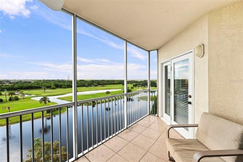Condo in Largo, Florida, 2 bedrooms  № 2345439 - photo 19