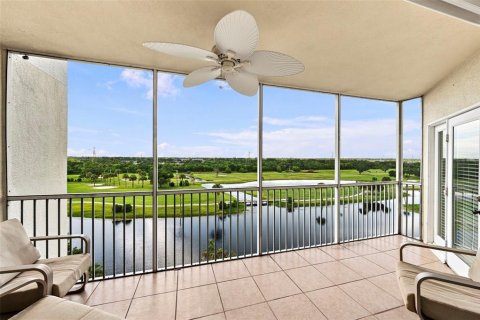 Condo in Largo, Florida, 2 bedrooms  № 2345439 - photo 17