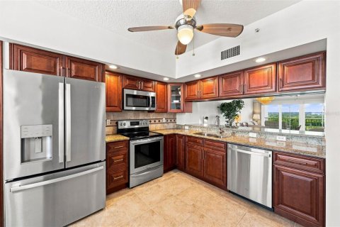 Condo in Largo, Florida, 2 bedrooms  № 2345439 - photo 30