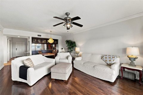 Condo in Largo, Florida, 2 bedrooms  № 2345439 - photo 6
