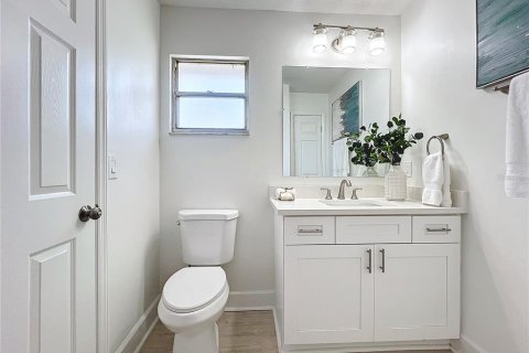 Copropriété à vendre à Sarasota, Floride: 2 chambres, 127.46 m2 № 1519641 - photo 20