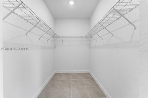 Villa ou maison à louer à Homestead, Floride: 3 chambres, 215.44 m2 № 2042272 - photo 17