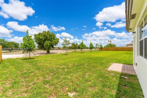 Villa ou maison à louer à Homestead, Floride: 3 chambres, 215.44 m2 № 2042272 - photo 7