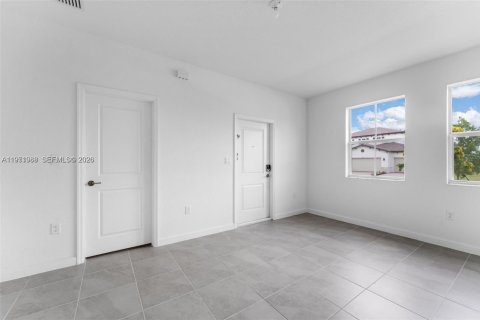 Villa ou maison à louer à Homestead, Floride: 3 chambres, 215.44 m2 № 2042272 - photo 22